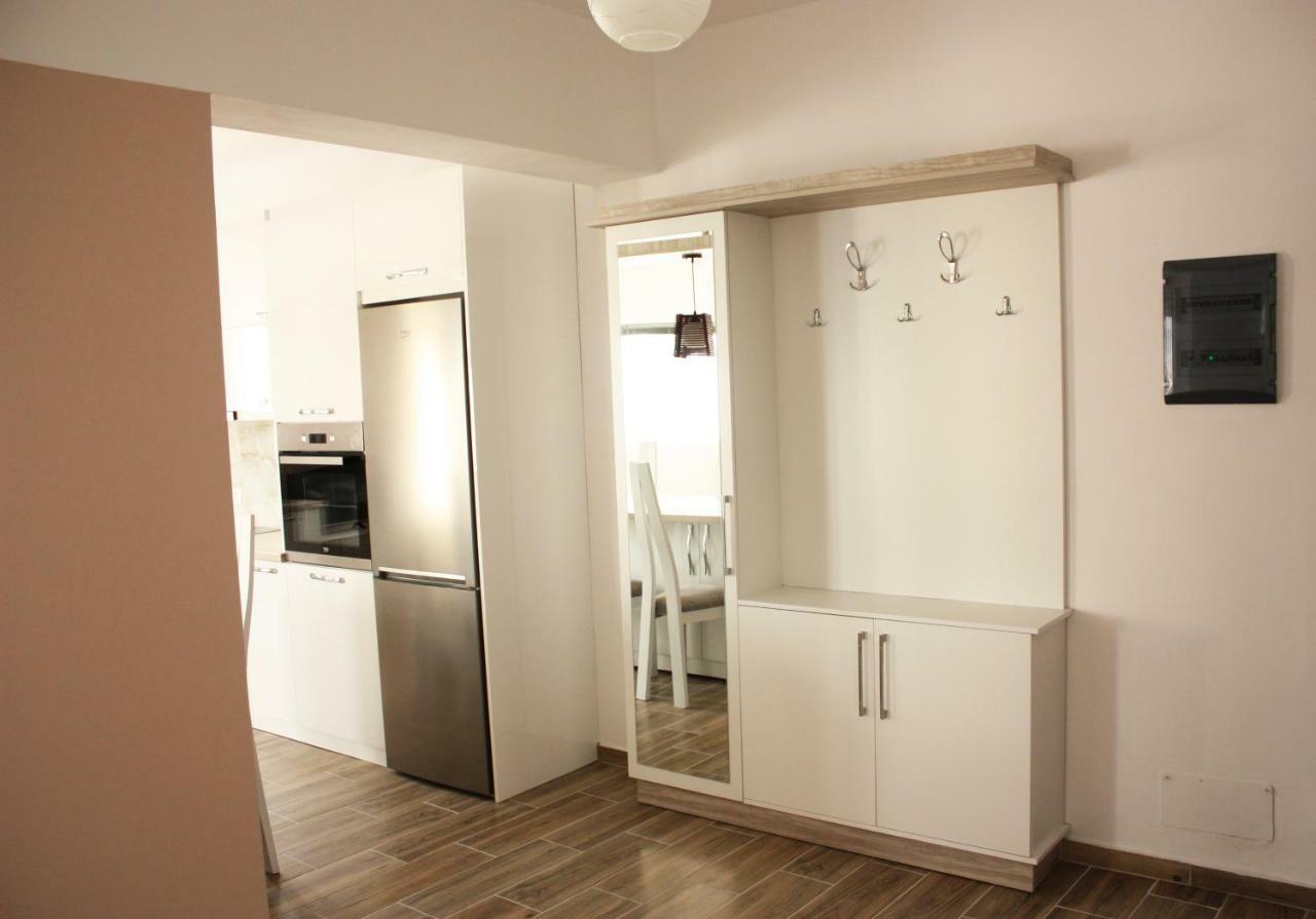 Alexandra'S Apartments ซารานเดอ ภายนอก รูปภาพ