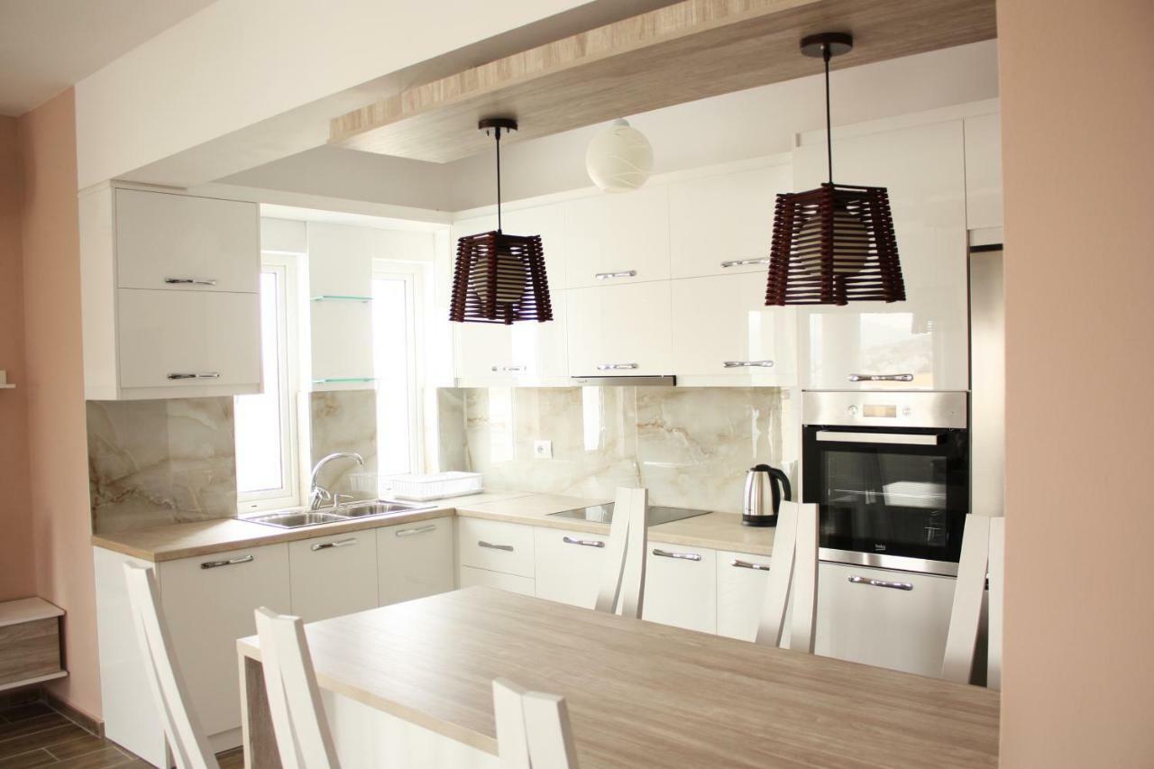 Alexandra'S Apartments ซารานเดอ ภายนอก รูปภาพ