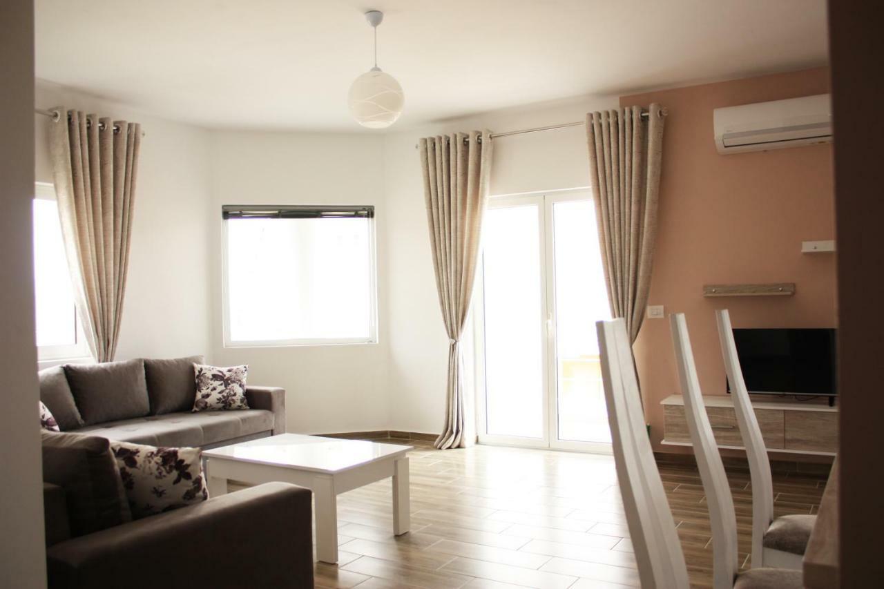 Alexandra'S Apartments ซารานเดอ ภายนอก รูปภาพ