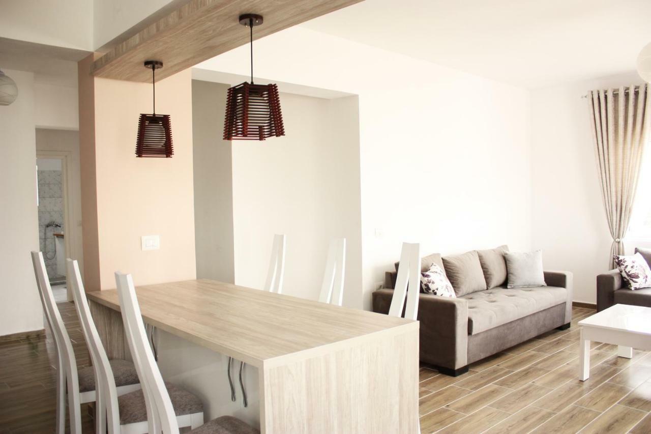 Alexandra'S Apartments ซารานเดอ ภายนอก รูปภาพ