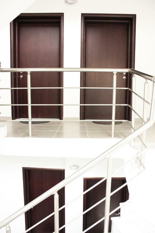 Alexandra'S Apartments ซารานเดอ ภายนอก รูปภาพ
