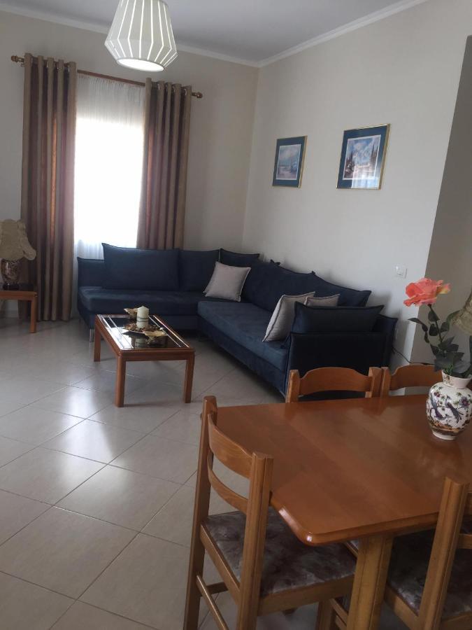 Alexandra'S Apartments ซารานเดอ ภายนอก รูปภาพ