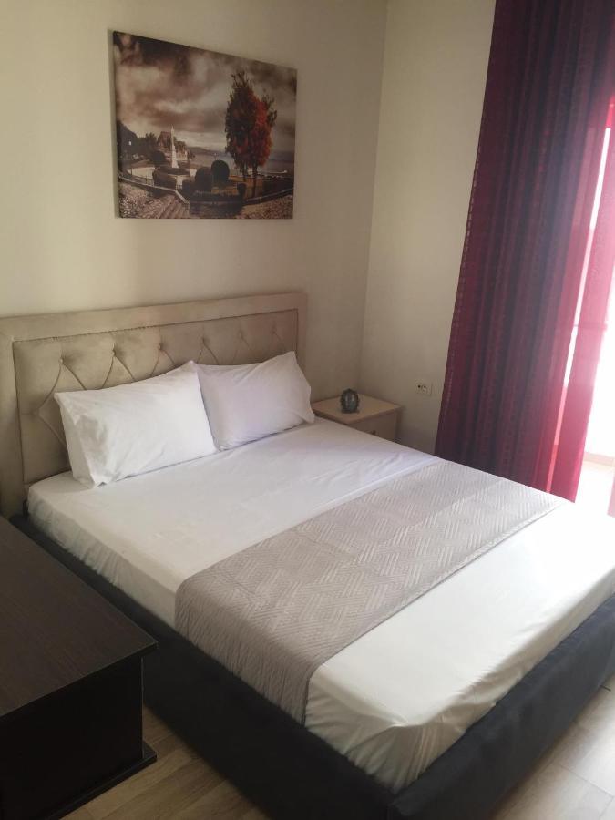 Alexandra'S Apartments ซารานเดอ ภายนอก รูปภาพ